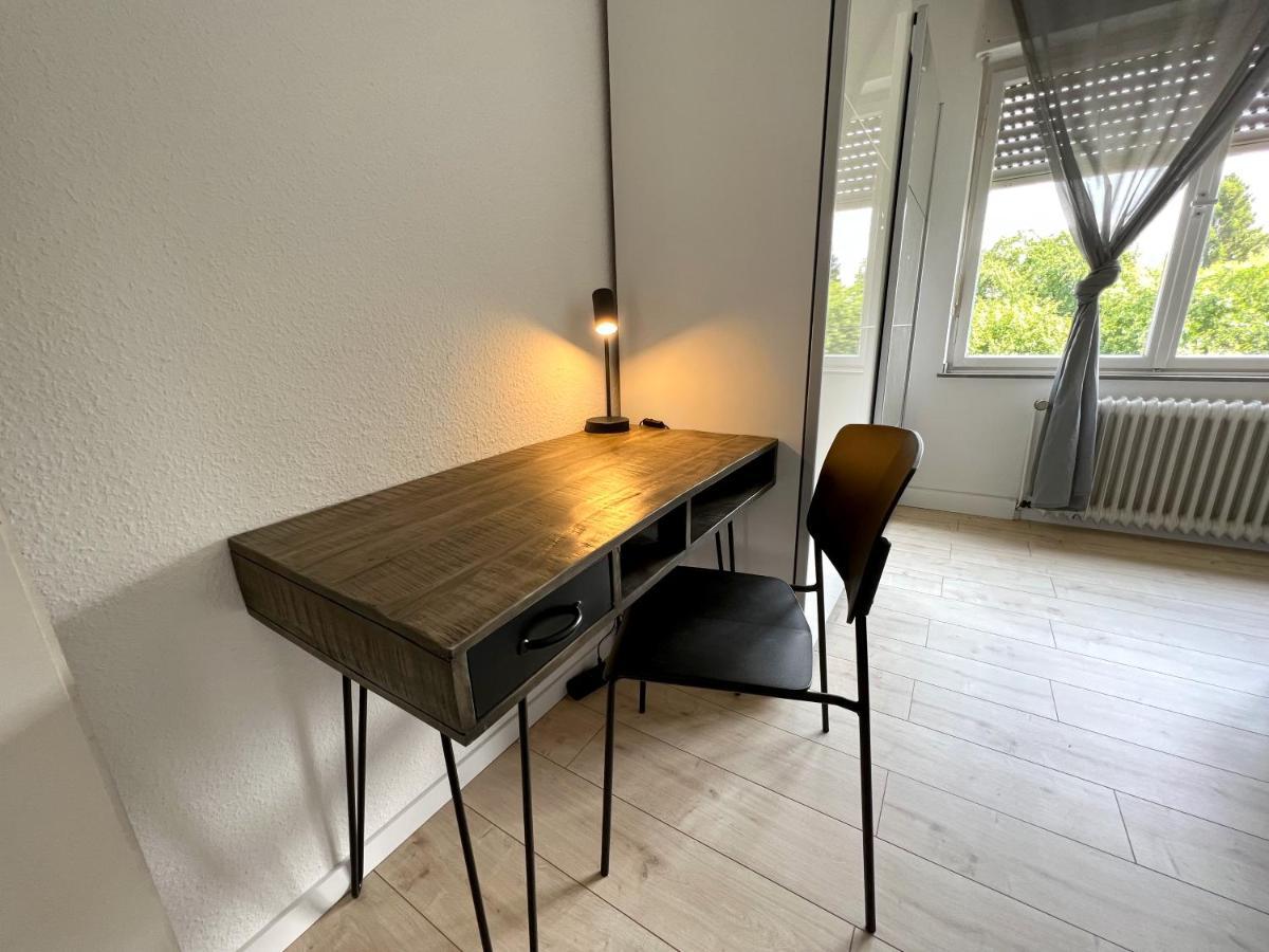 One Bed And One Sofa Bed, Self Check In, Invoice Apartment Monchengladbach Luaran gambar
