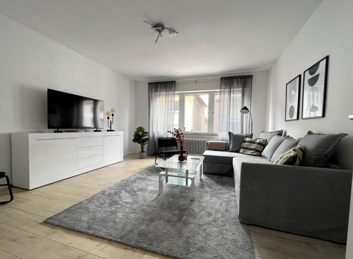 One Bed And One Sofa Bed, Self Check In, Invoice Apartment Monchengladbach Luaran gambar