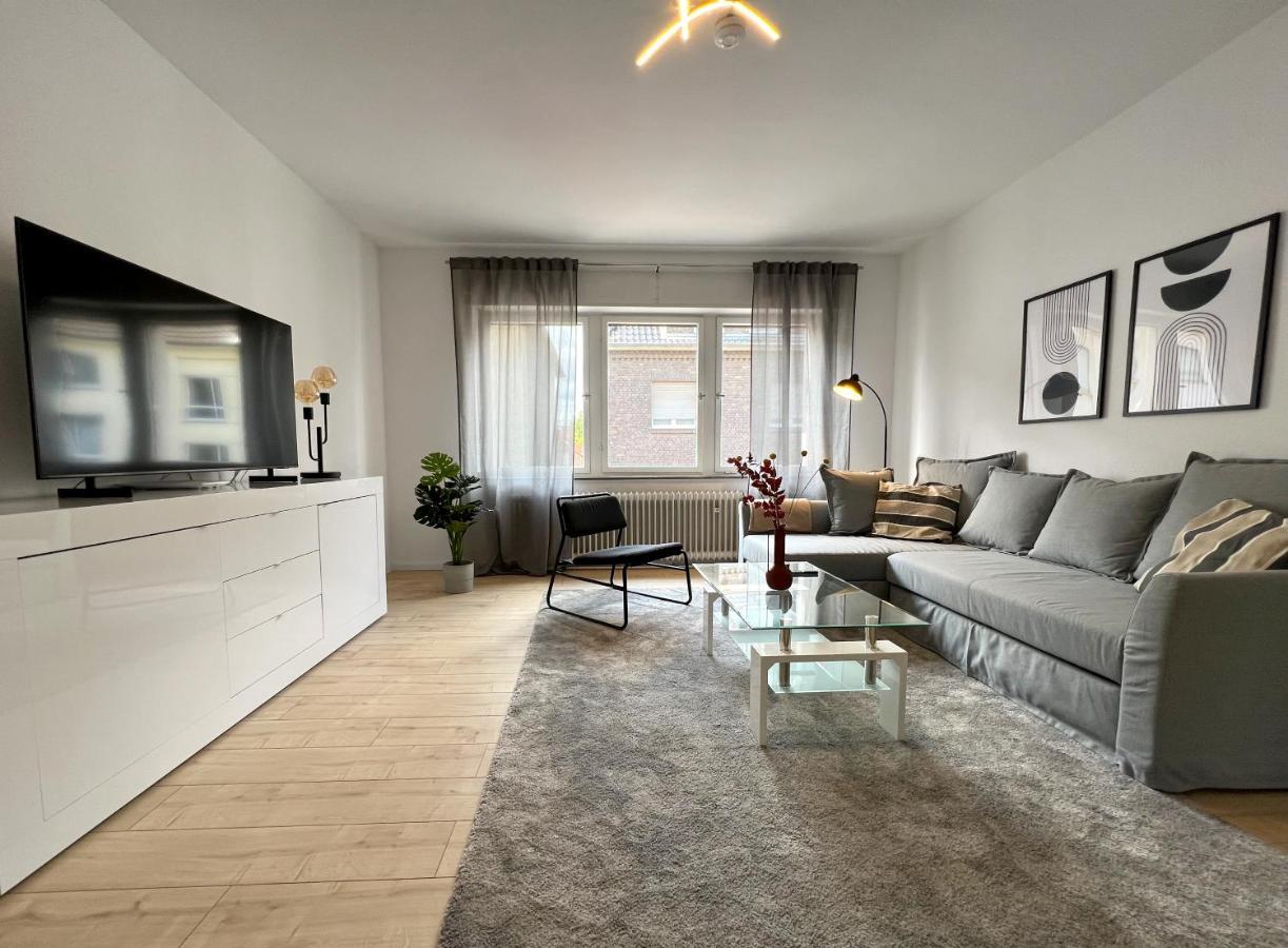 One Bed And One Sofa Bed, Self Check In, Invoice Apartment Monchengladbach Luaran gambar