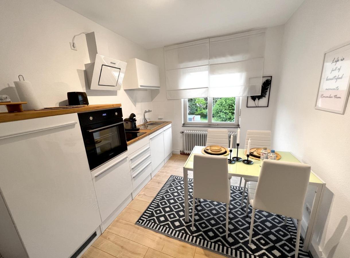 One Bed And One Sofa Bed, Self Check In, Invoice Apartment Monchengladbach Luaran gambar